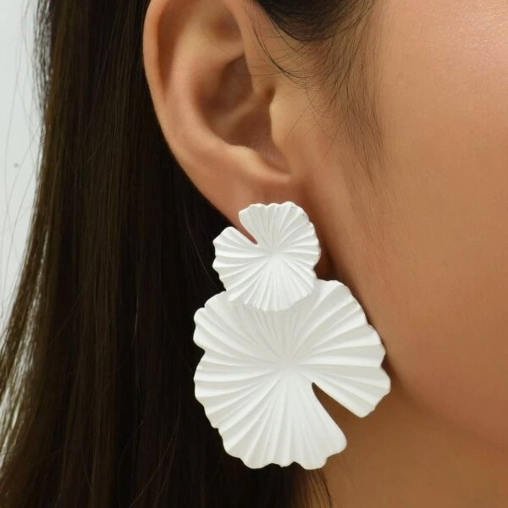 NEW White‎ Lotus Leaf Flower Stud Earrings Boho Coastal Beachy Fairy Whimsy Mod